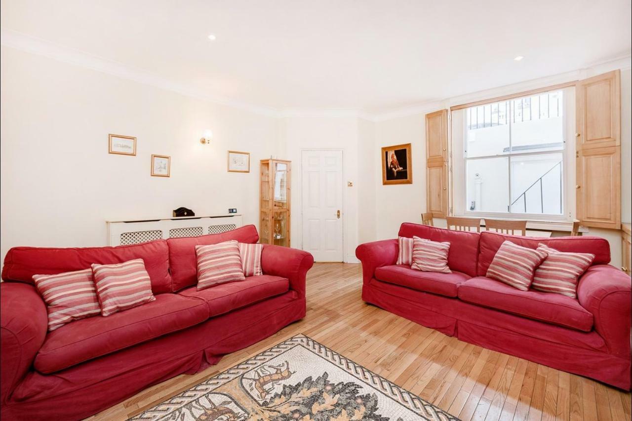 Stylish Apartment In Victoria Лондон Екстериор снимка